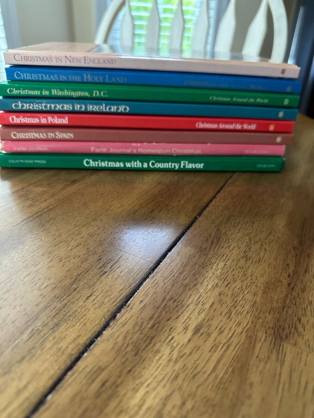 CHRISTMAS AROUND THE WORLD lot of 6 books + 2
